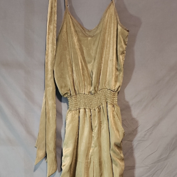 Elegant GREEN Jumpsuit - Picture 3 of 11